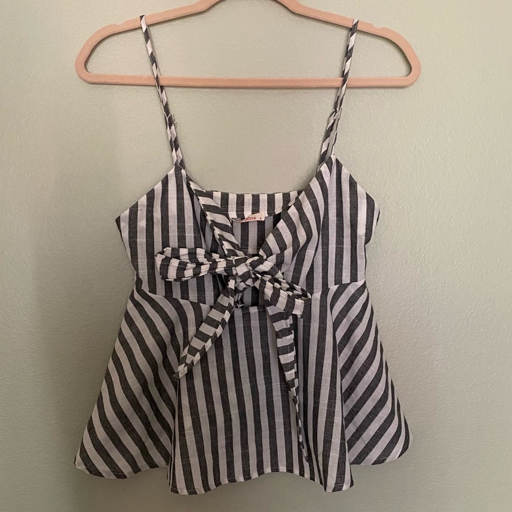 Flowy tie front tank top